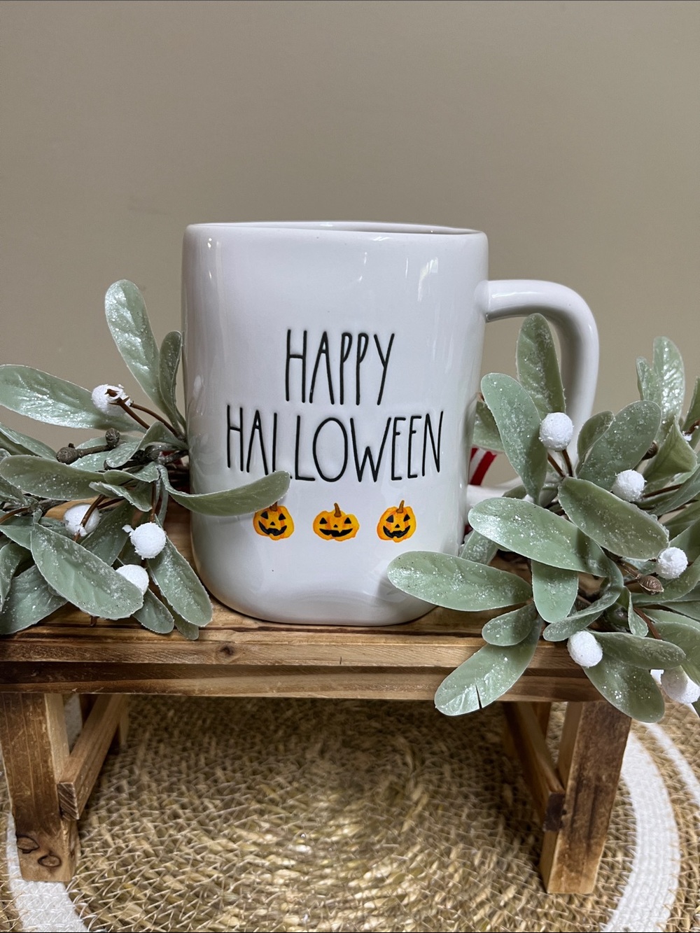 Rae Dunn “Happy Halloween” 20 oz mug